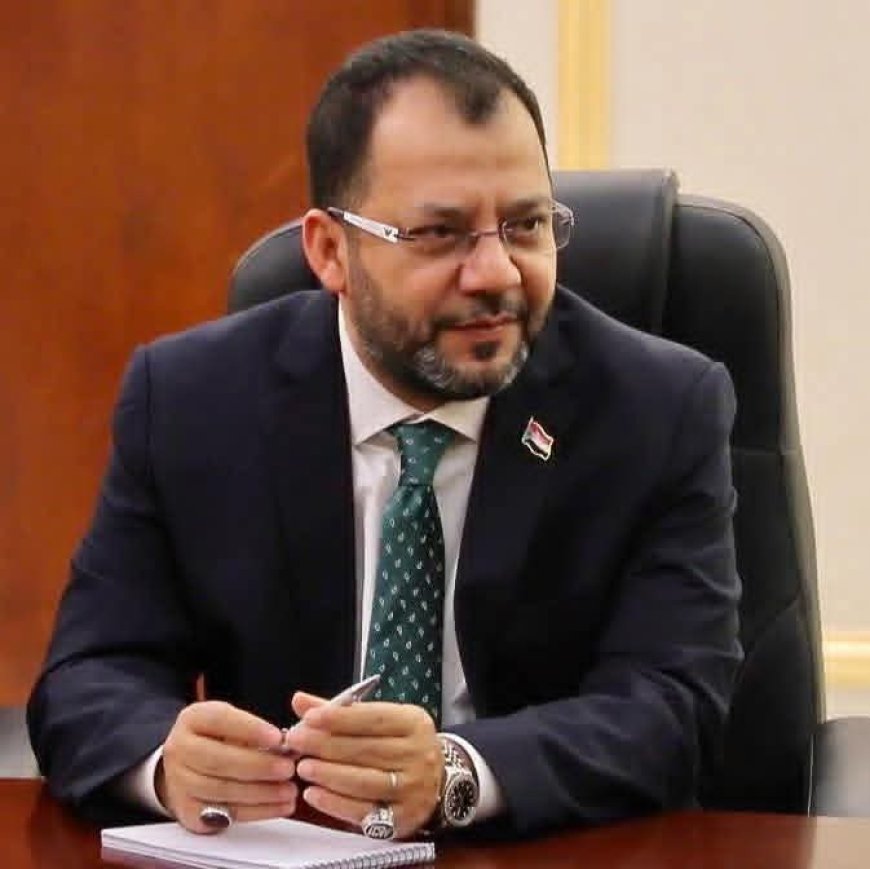 مدير إعلام الصحة في عدن المحمدي يهنئ المهندس عدنان الكاف  بمناسبة تعيينه وزيراً  للكهرباء