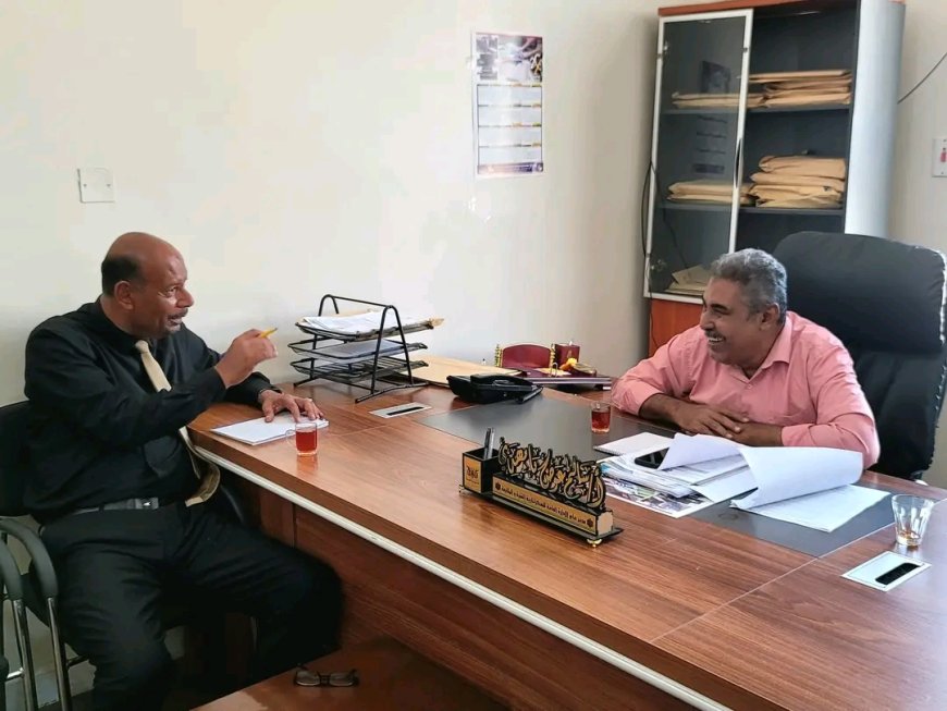 باعامر وبامهدي يستعرضان مخرجات الأداء التنفيذي لمديرية مدينة المكلا وسبل تعزيز العمل المؤسسي