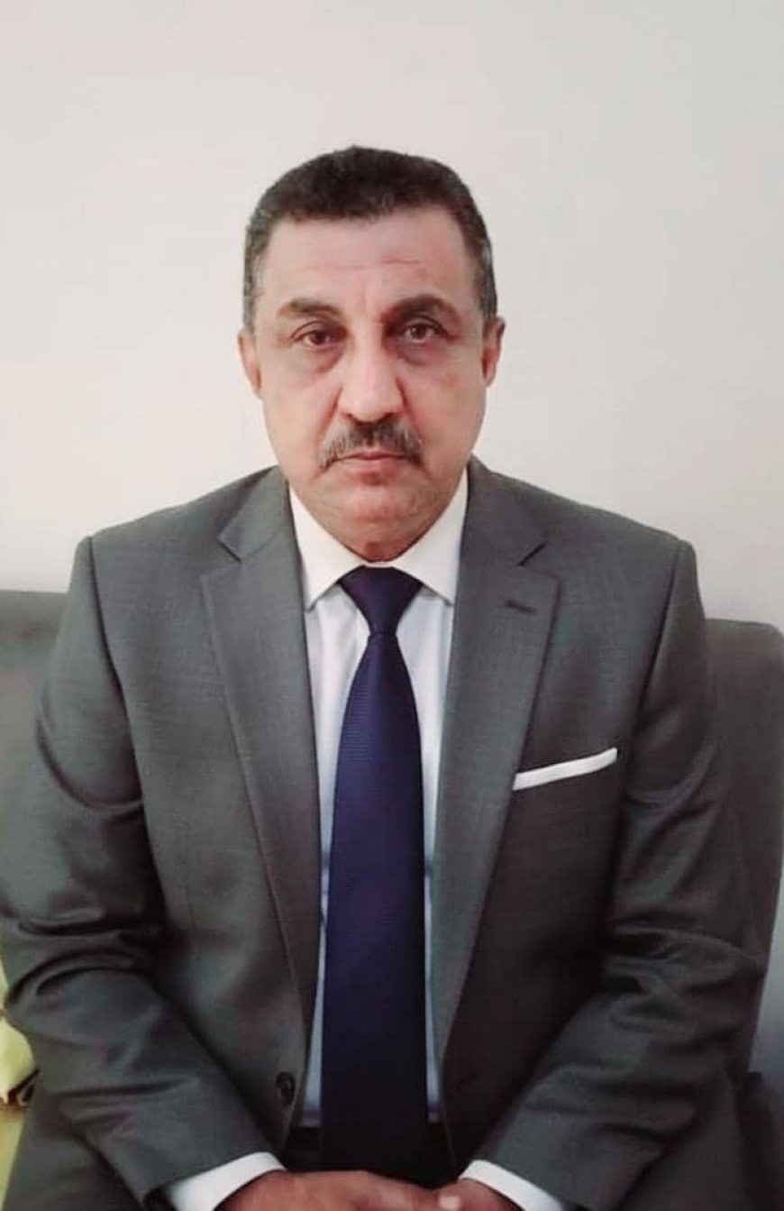 العميد طارق علي ناصر هادي يهنئ اللواء ركن دكتور طاهر العقيلي لنيله ثقة وزير الدفاع