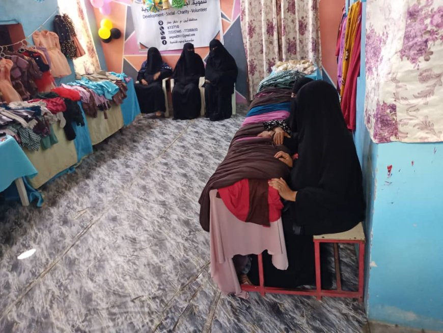 مؤسسة وجود للتنمية تنظم بازارًا للأعمال اليدوية في جعار بالشراكة مع منظمة الإنقاذ الدولية