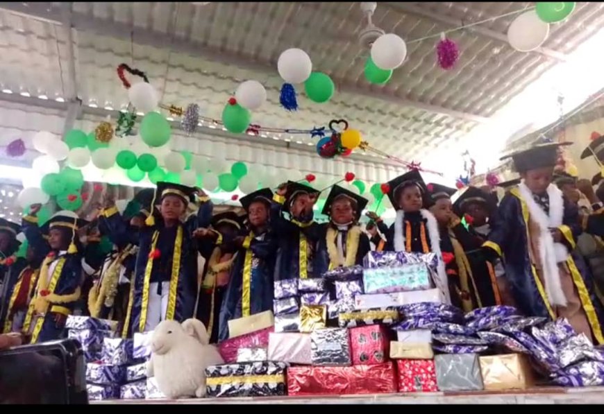 روضة براعم الأمل بميفع تقيم الحفل التكريمي السنوي.. وتحتفى بتخريج الدفعة السابعة في حفل مهيب