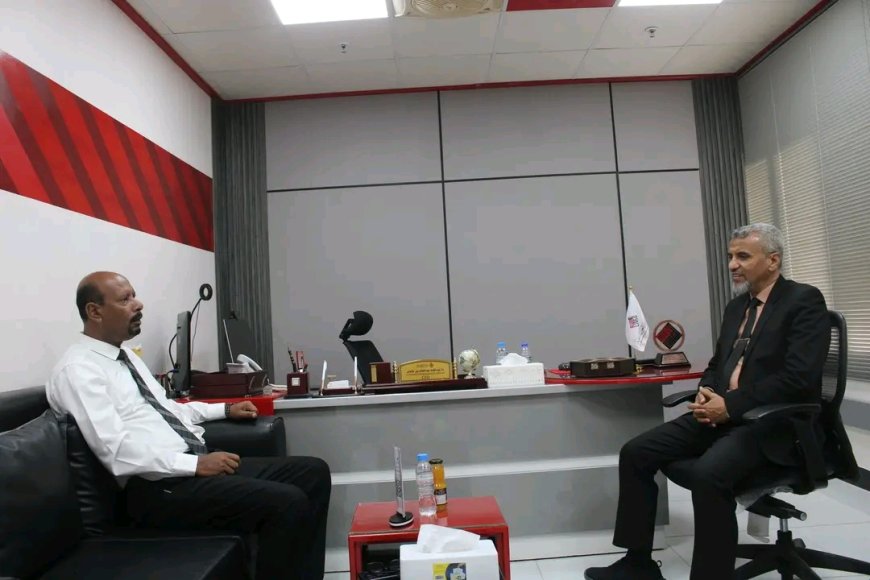 مدير عام مديرية مدينة المكلا يبحث مع "مؤسسة العون" سبل تعزيز التعليم التقني وتطوير الكفاءات المحلية