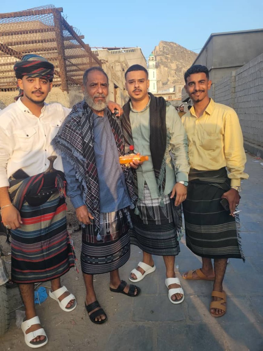 تهنئة للشاب علي محمد مبارك العولقي بمناسبة عقد القرآن