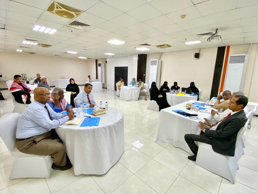 استشارية حضرموت تطلع على أوضاع مطار الريان الدولي وميناء المكلا ومصلحة الجمارك