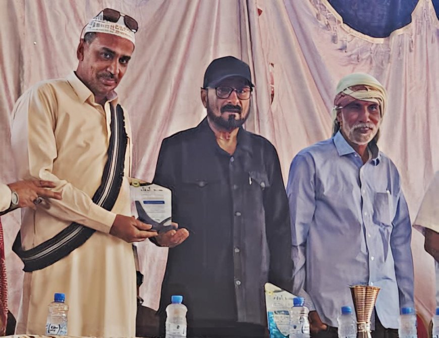 مدير عام شبام يكرّم طلاب ثانوية الحوطة المشاركين في يوم السرد القرآني بوادي حضرموت