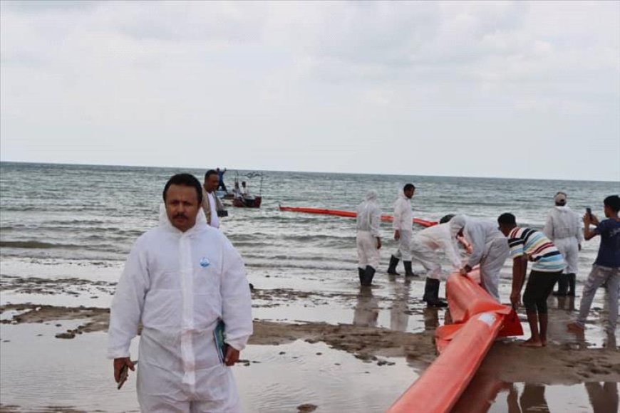 عدن تطلق برنامجًا وطنيًا لتعزيز الجاهزية لمواجهة التلوث النفطي بسلسلة تدريبات ميدانية