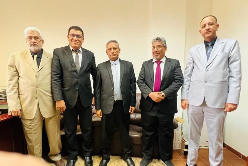 وزير التعليم العالي والبحث العلمي يتفقد أوضاع الملحقية الثقافية بالرياض ويشيد بالتسهيلات السعودية للطلاب اليمنيين