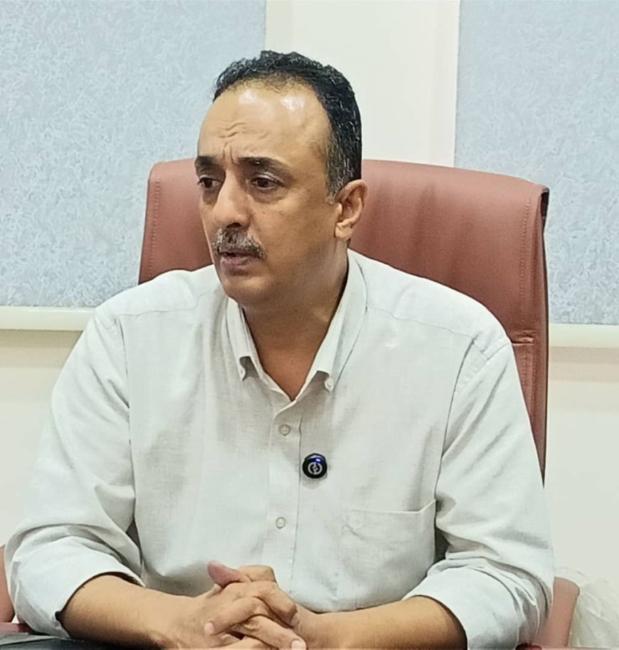 مدير عام مكتب الصحة بعدن يهنئ القيادة السياسية بمناسبة حلول شهر رمضان المبارك