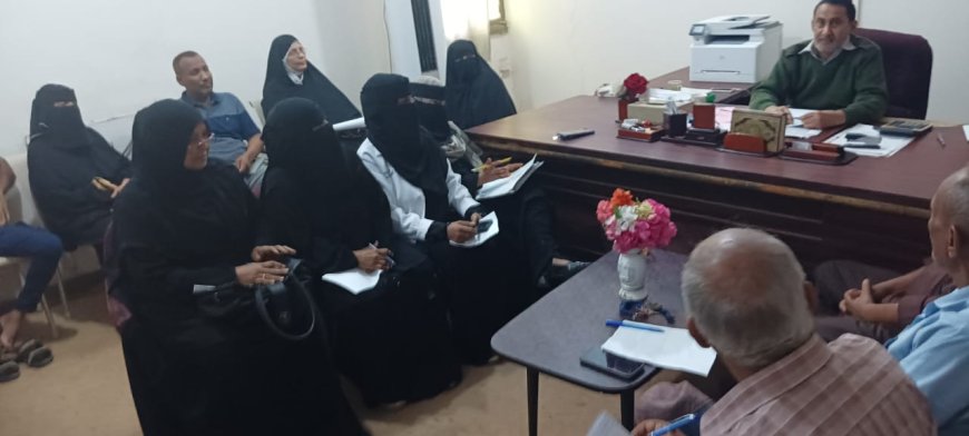 مدير عام مستشفى الأمراض النفسية يعقد اجتماعا موسعا بمدراء الإدارات ورؤساء الأقسام