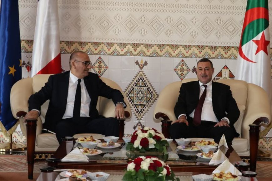 وزير الداخلية الفرنسي يصل إلى الجزائر