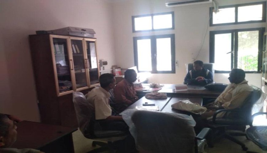 في أول أيام شهر رمضان المبارك.. اليوسفي يتفقد مكتب التربية والتعليم بخنفر ويؤكد دعم السلطة المحلية للعملية التعليمية