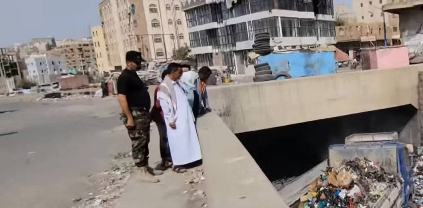 تعز.بتمويل المجلس المحلي لمديرية القاهرة.. تدشين حملة لرفع مخلفات القمامة من سائلة (التحرير، المغتربين، السعيد) 