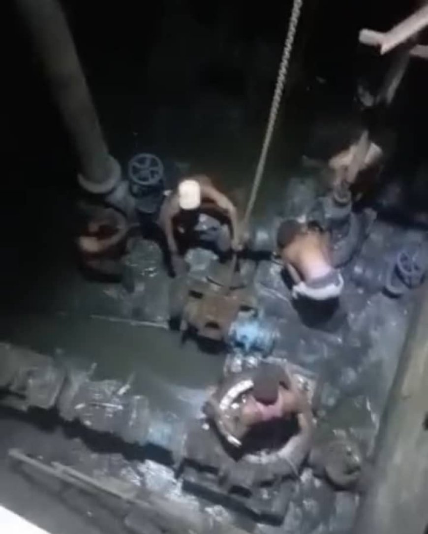 مؤسسة مياه عدن تواصل صيانة مضخة عمر المختار وتؤكد الحاجة لإعادة تأهيل أربع مضخات رئيسية