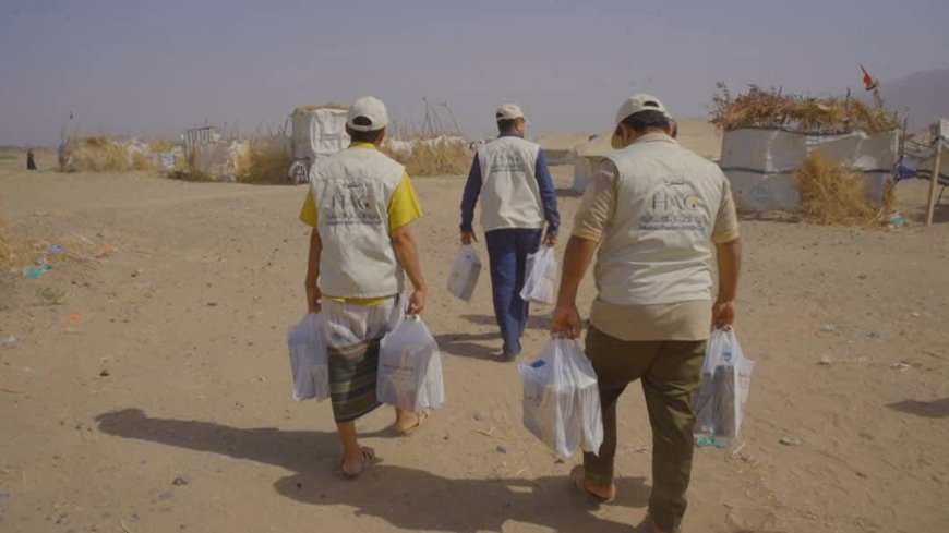 الحديدة.خلية الأعمال الإنسانية توزيع مشروع "تمرة إفطار" للأسر المحتاجة والنازحة في حيس