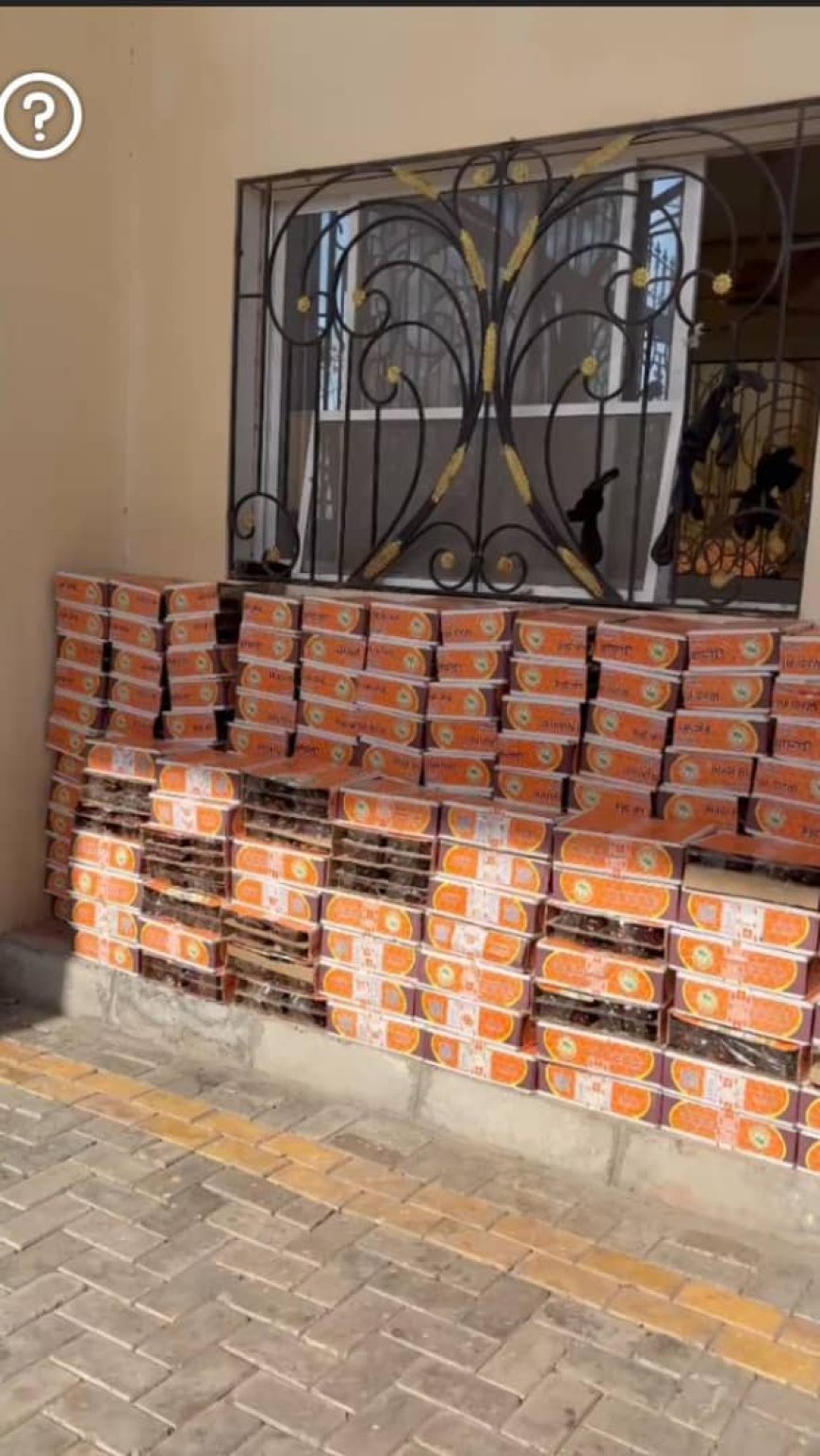 عدن.. تدشين مشروع "تمرة إفطار" برعاية طارق صالح