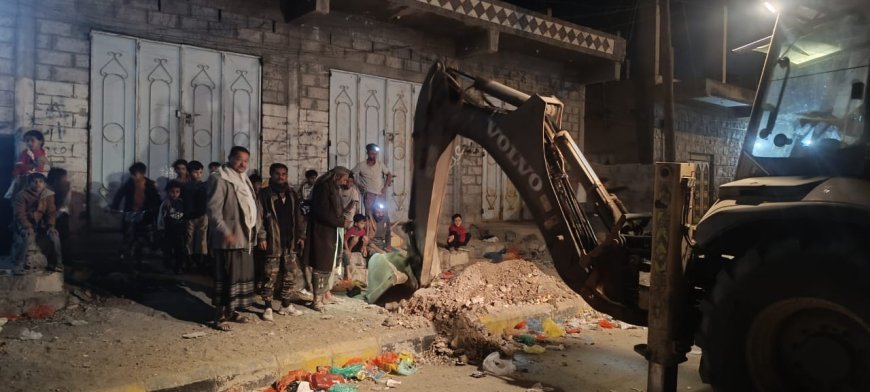 استمرار الأعمال في مشروع إنارة شوارع لودر بالطاقة الشمسية بدعم من مؤسسة الناصر للتنمية