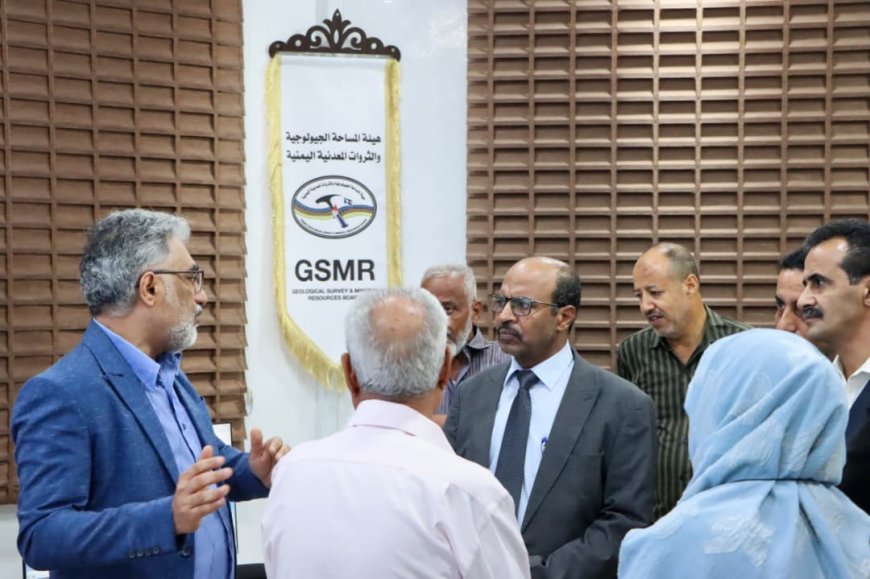وزير النفط والمعادن يتفقد هيئة المساحة الجيولوجية ويبحث سبل التعاون مع الأشقاء في السعودية