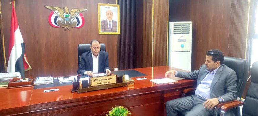 وزير الصناعة والتجارة يطّلع على تحضيرات معرض المنتجات الوطنية ويؤكد أهمية تكامل الجهود لدعم المنتج المحلي