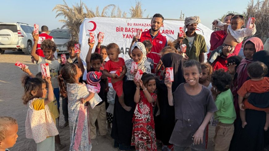 بتمويل من الهلال الأحمر التركي.. توزيع 1000 وجبة إفطار صائم في محافظتي عدن ولحج