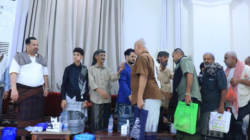 قيادة المؤسسة الاقتصادية تستقبل جموع المعزّين في وفاة مدير أمنها العقيد الركن فاروق الداعري