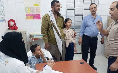 الشعبي يدشن مخيم طبي مجاني للأمراض المزمنة في مجمع خورمكسر الصحي بعدن