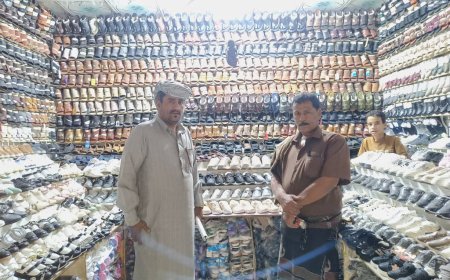 بتوجيهات مدير عام ميفعة.. مكتب الصناعة والتجارة ينفذ نزولاً ميدانياً لضبط الأسعار بأسواق المديرية