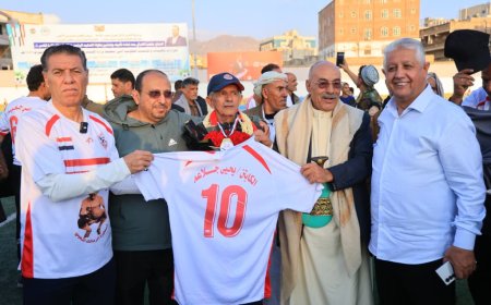 صنعاء تحتفي بالنجم الاسطوري يحي جلاعم