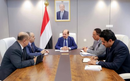 رئيس الوزراء يلتقي برئيسي مصلحتي الضرائب والجمارك