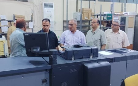 وزير التربية والتعليم (العبادي) يتفقد سير العمل بالمطبعة السرية ويطلع على الإعداد والتجهيزات للامتحانات الوزارية