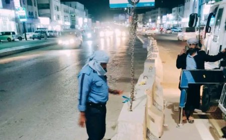 تنفيذا للخطة الامنية لشهر رمضان المبارك إدارة شرطة السير بشبوة تتخذ عددا من الإجراءات لتنظيم حركة السير بمدينة عتق