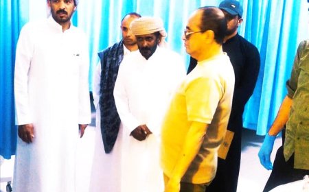 ضابط الشؤون المدنية للجانب السعودي يزور مستشفى الغيضة بالمهرة