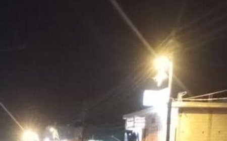 بتوجيهات المحافظ.. إعادة تشغيل إنارة الشارع العام في شقرة