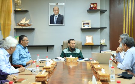 المحافظ شيخ يتكفل بتوفير مقر للجنة الوطنية للحدائق الجيولوجية ويؤكد دعمه لجهود ترشيح شبه جزيرة عدن كحديقة عالمية