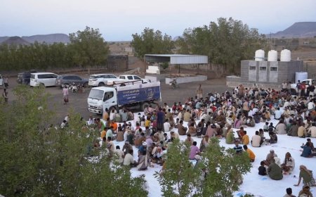 تعز.بدعم الخلية الإنسانية.. إفطار جماعي لأبناء عزلة المشالحة بالمخا يعزز التلاحم المجتمعي