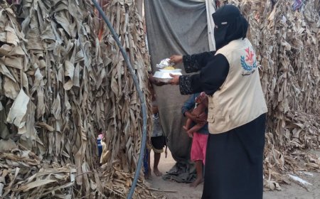 مؤسسة وجود للتنمية تنفذ توزيع 60 وجبة إفطار صائم في قرية النوبة بأبين