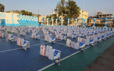 بدعم قيادة القوات المشتركة.. مبادرة العبيدي توزع السلة الغذائية على الأسر المحتاجة في عدن