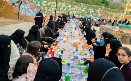 تعز.للعام الرابع على التوالي .. فتيات الحالمة يكسرن احتكار الرجال لمأدبات الافطار الجماعي