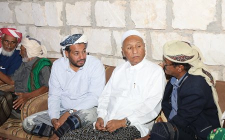 الشيخ العكبري يزور مقادمة وأعيان ووجهاء سيبان بمنطقة العيون 