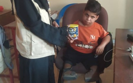 جمعية معاقي باتيس توزع حليبًا ومبالغ مالية للأطفال ذوي الاحتياجات الخاصة بدعم فاعل خير