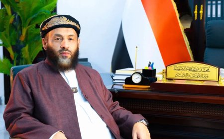 وزير الأوقاف السابق يدعو العلماء والدعاة إلى الدفاع عن قضايا الأمة والوقوف إلى جانب الشعوب