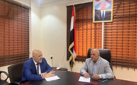 وزير المياه والبيئة يناقش مع محافظ تعز الوضع المائي والبيئي بالمحافظة