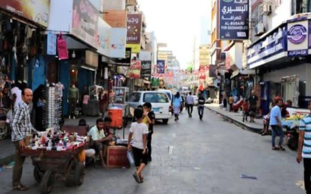 تعز مع اقتراب العيد.. انخفاض الصرف وارتفاع الأسعار يثير استياءً واسعاً لدى المواطنين