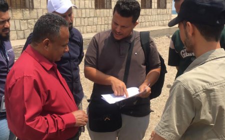 تسليم موقع إنشاء مصنع الثلج المجروش بمنطقة قعوه في البريقة وبدء الأعمال الإنشائية للمشروع