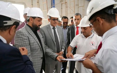 وزير الصحة يتفقد سير العمل في الشركة الدوائية الحديثة ومصنع العالمية بالمنطقة الحرة بعدن