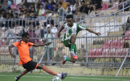 الروضة ووحدة عدن يتأهلان إلى نصف نهائي بطولة المريسي الرمضانية الـ30 لكرة القدم بعدن