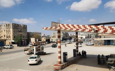 عاصمة مديرية ميفعة وضواحيها في ظلام دامس بسبب خلل كهربائي، وإدارة كهرباء المديرية تماطل