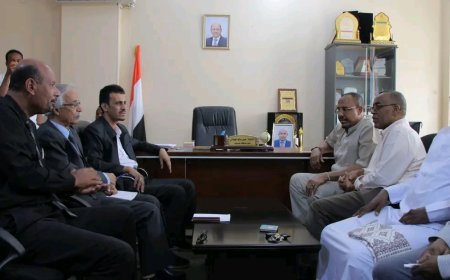 وكيل حضرموت الجيلاني يلتقي السفير الصومالي ويبحث تعزيز التعاون التجاري والاقتصادي