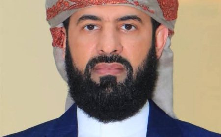 نائب وزير الخدمة المدنية والتأمينات، يهنئ الشيخ الدكتور مختار الخضر الرباش الهيثمي  بمناسبة نيله ثقة القيادة السياسية وتعيينه محافظًا لمحافظة أبين