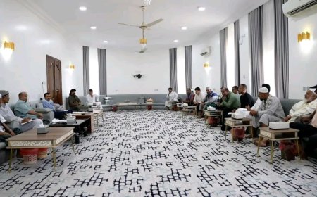 عضو مجلس القيادة محافظ حضرموت يعقد اجتماعا لمعالجة أسباب تعثر مشروع مستشفى بويش بحضور الجهات المعنية