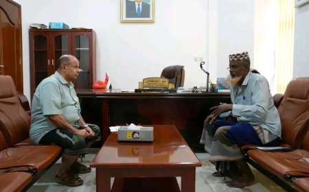 عضو مجلس القيادة محافظ حضرموت يطّلع على أهداف مجلس قبائل السمر ودوره في تعزيز الاستقرار المجتمعي